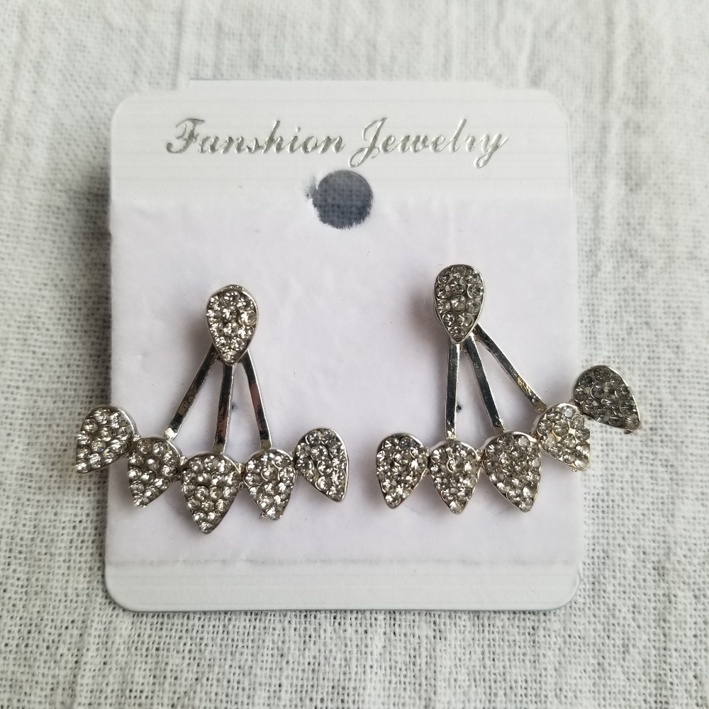 💥 Silver Tone Earrings w/ Rhinestones